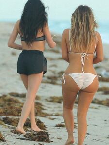 Kim Kardashian Candid Bikini Beach Set Leaked