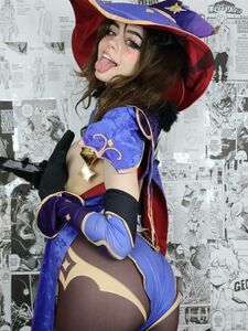 Hannah Owo Lesbian Witch Cosplay Onlyfans Set Leaked
