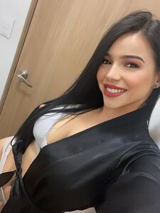 Stunning Latina amateur only fans model Camilla Lopez fondles her big tits