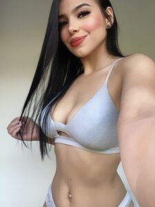 Stunning Latina amateur only fans model Camilla Lopez fondles her big tits