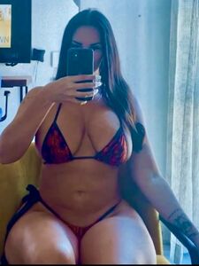 Nicole McNair milf