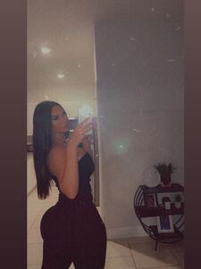 Nicole McNair milf