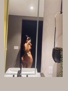 Nicole McNair milf